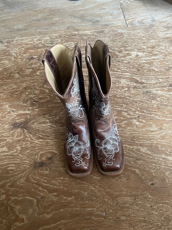 Shyanne Shoes - Shyanne Brown Embroidered Western Cowgirl Boots